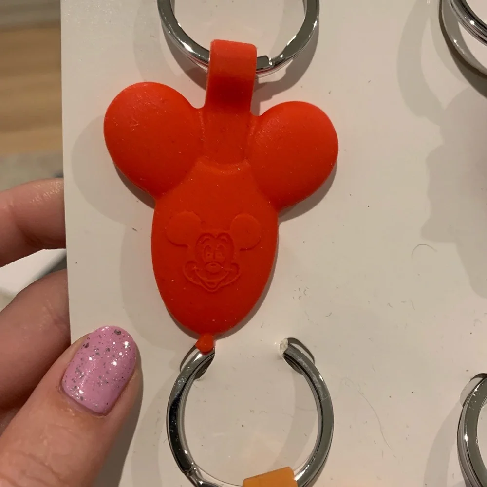Disney Park Icons Silicone Key Chains Mickey Balloon Bar Ears Hat Pretzel